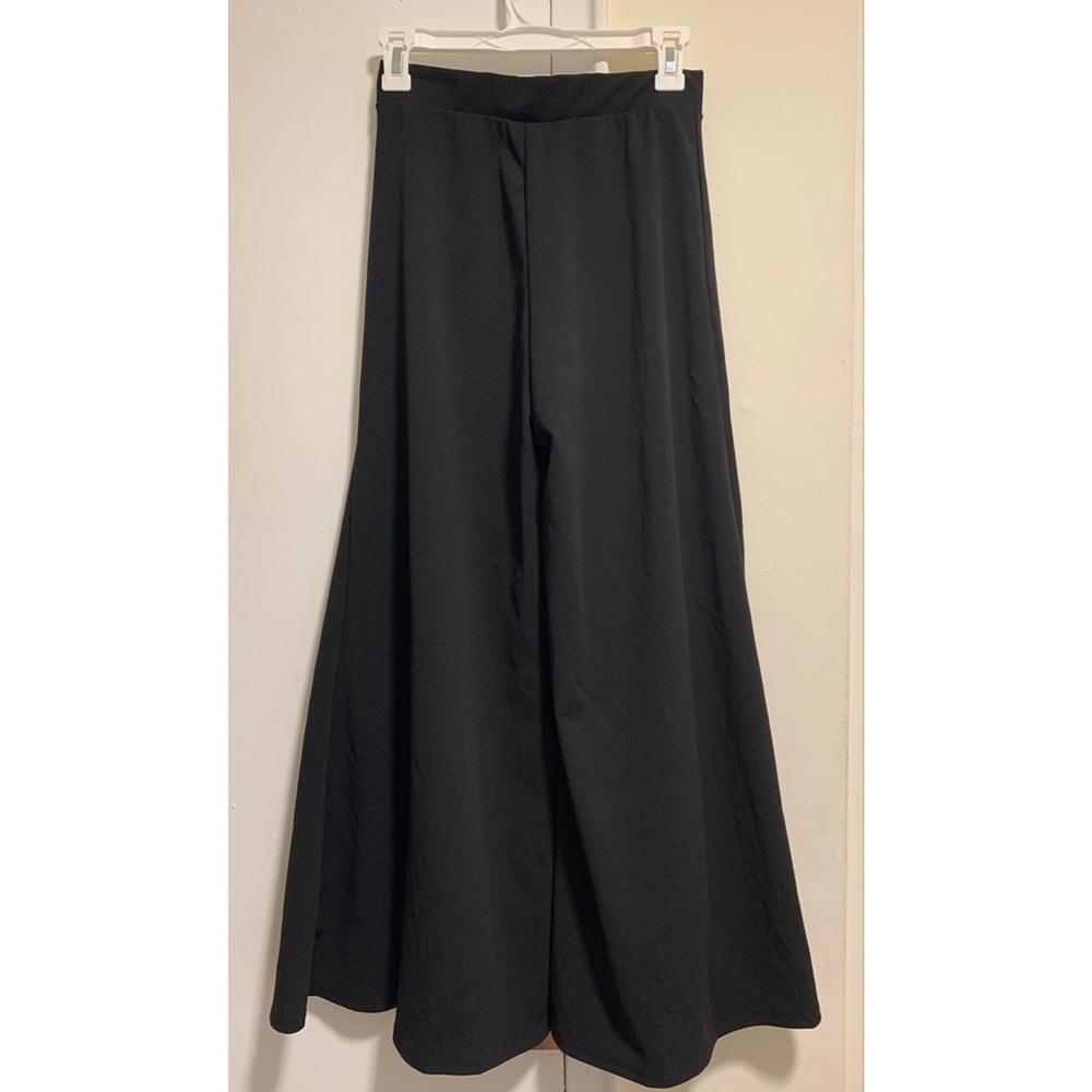 Fashion nova Bell bottom pants